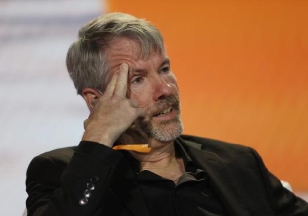 CryptoQuant says Michael Saylor’s Strategy should halt its bitcoin buying
