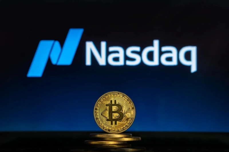 Crypto market loses nearly billion as NASDAQ 100 falls