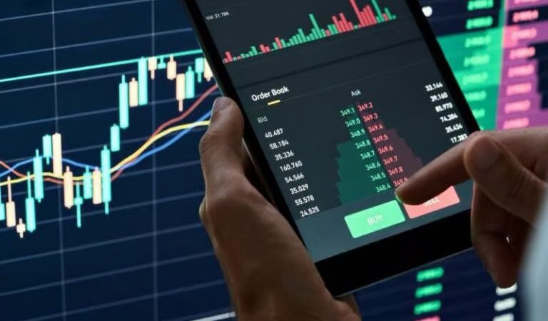 Crypto trader turns $875 into $797,000 in two days