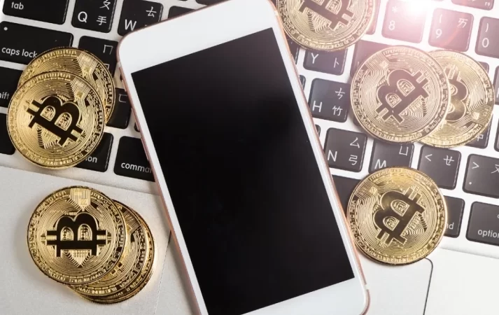 Bitcoin active addresses crash to lowest level since 2018