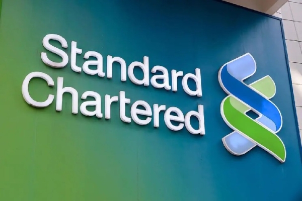 Standard Chartered Warns: “Bitcoin and Altcoin Decline May Continue After Binance Crisis, This Altcoin Could Be the Winner!”